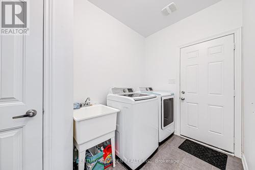 185 Shephard Ave, New Tecumseth, ON - Indoor Photo Showing Laundry Room