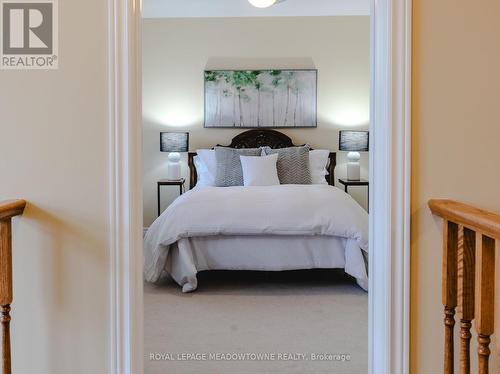 156 Maclennan Street E, Guelph/Eramosa, ON - Indoor Photo Showing Bedroom