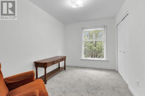 56 Piers Cres, London, ON - Indoor Photo Showing Other Room
