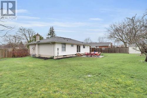 56 Piers Cres, London, ON - Outdoor With Backyard