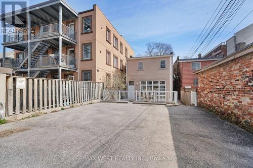 412 Crawford St, Toronto, ON - Outdoor With Balcony