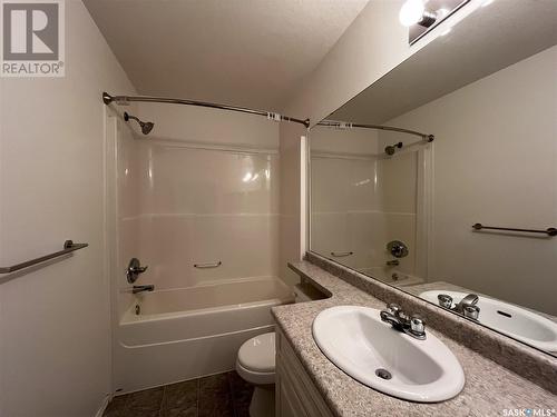79 135 Pawlychenko Lane, Saskatoon, SK - Indoor Photo Showing Bathroom