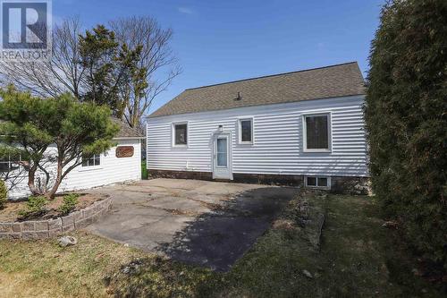 183 Upton Rd, Sault Ste. Marie, ON - Outdoor With Exterior