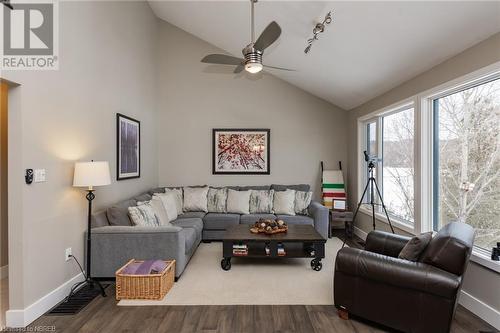 Main Level - Livingroom - 155 West Peninsula Road, North Bay, ON - Indoor Photo Showing Living Room