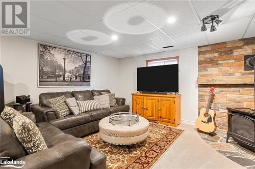 3 Lambs Lane, Fenelon Falls, ON - Indoor Photo Showing Living Room With Fireplace
