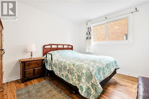 976 St Laurent Boulevard, Ottawa, ON - Indoor Photo Showing Bedroom