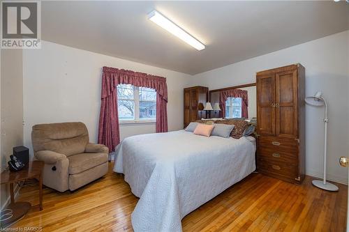 405 7Th Avenue E, Owen Sound, ON - Indoor Photo Showing Bedroom