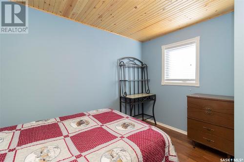 710 F Avenue N, Saskatoon, SK - Indoor Photo Showing Bedroom