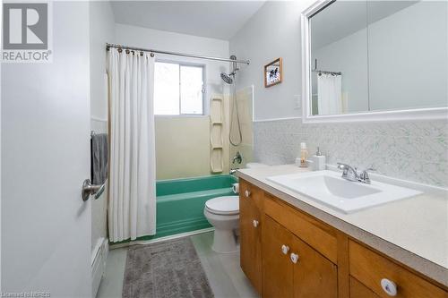 40 Judge Avenue Unit# 22, North Bay, ON - Indoor Photo Showing Bathroom