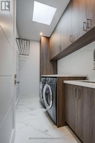 1142 Shaw St, Oakville, ON - Indoor Photo Showing Laundry Room