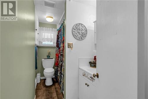 325 Eleventh Street E, Cornwall, ON - Indoor Photo Showing Bathroom
