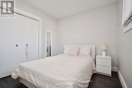 5153 Idlewood Crescent, Burlington, ON - Indoor Photo Showing Bedroom
