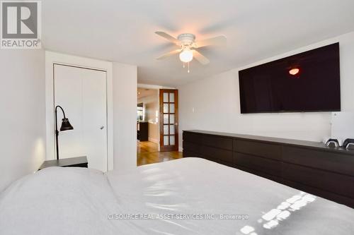 5153 Idlewood Cres, Burlington, ON - Indoor Photo Showing Bedroom
