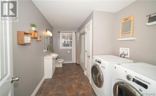 25 Bonnieway Drive, Waasis, NB - Indoor Photo Showing Laundry Room