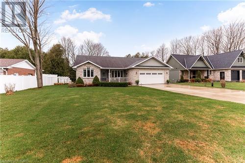 112 Glenwood Place, West Grey, ON - Outdoor With Deck Patio Veranda With Facade