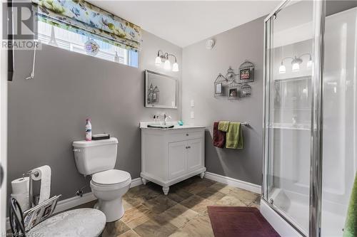 112 Glenwood Place, West Grey, ON - Indoor Photo Showing Bathroom
