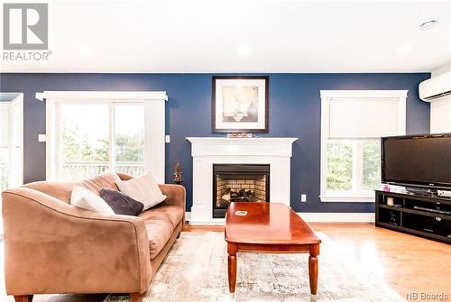 3 Caesar'S Court, Quispamsis, NB - Indoor Photo Showing Living Room With Fireplace
