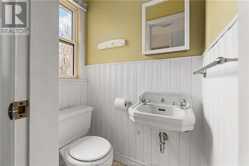 82 Woodland Dr, Moncton, NB - Indoor Photo Showing Bathroom