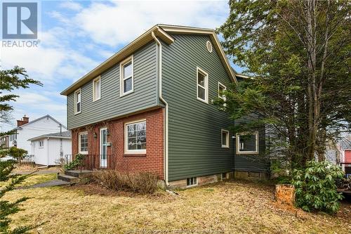 82 Woodland Dr, Moncton, NB - Outdoor