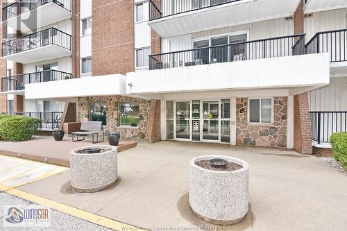 8591 Riverside Unit# 802, Windsor, ON - Outdoor With Balcony