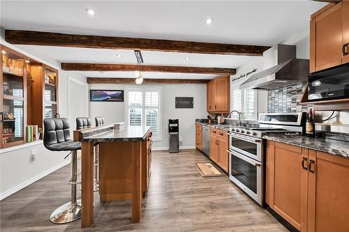 77 Argyle Street S, Caledonia, ON - Indoor Photo Showing Kitchen