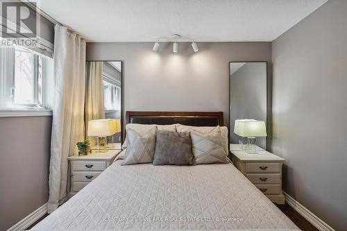 60 Madrid Crescent, Brampton, ON - Indoor Photo Showing Bedroom