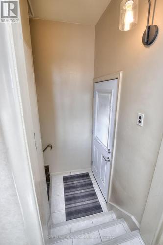 453 Highland Rd E, Kitchener, ON - Indoor Photo Showing Other Room