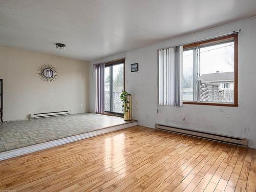 Overall view - 17223 Rue Thomas-Baillairgé, Montréal (Pierrefonds-Roxboro), QC - Indoor Photo Showing Other Room