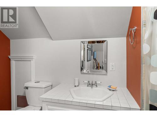 1571 Pritchard Drive, West Kelowna, BC - Indoor Photo Showing Bathroom