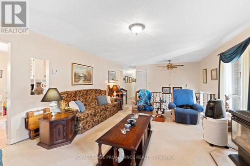 374 Scuttlehole Road, Belleville, ON - Indoor Photo Showing Living Room