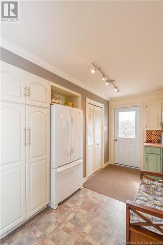 304 Savoie Ouest Street, Caraquet, NB - Indoor Photo Showing Kitchen With Double Sink