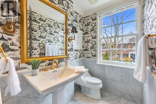 52 Rosedale Road, Toronto, ON - Indoor Photo Showing Bathroom