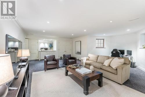 52 Rosedale Road, Toronto, ON - Indoor Photo Showing Living Room