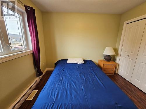 5122 41 Street, Chetwynd, BC - Indoor Photo Showing Bedroom