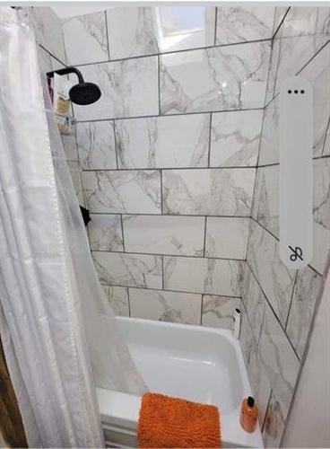 513 3Rd Street Ne, Minnedosa, MB - Indoor Photo Showing Bathroom