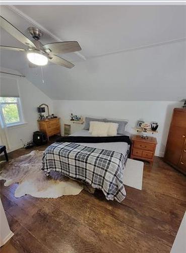 513 3Rd Street Ne, Minnedosa, MB - Indoor Photo Showing Bedroom