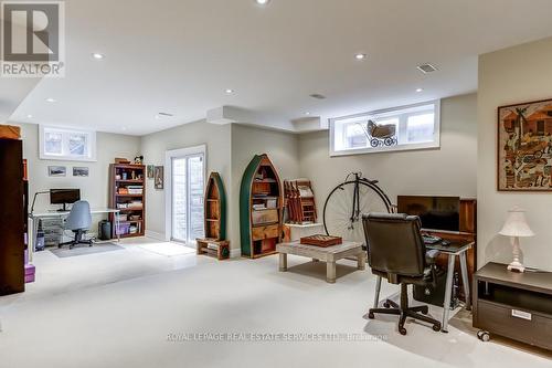 42 Hilldowntree Rd, Toronto, ON - Indoor