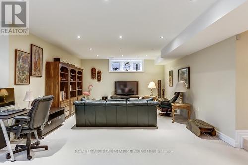 42 Hilldowntree Rd, Toronto, ON - Indoor