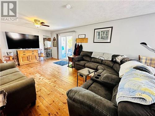 5 Agnes Street, Gore Bay, Manitoulin Island, ON - Indoor Photo Showing Living Room