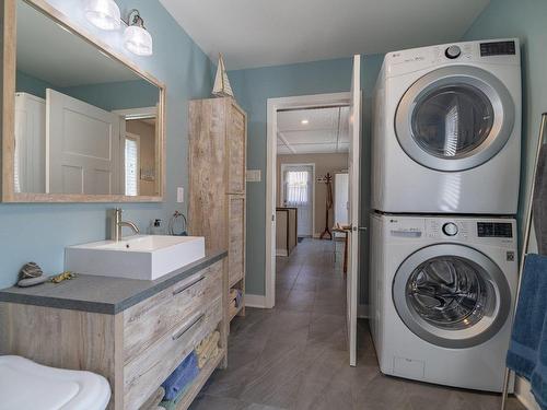 Aerial photo - 308 Ch. Du Prospecteur, Amherst, QC - Indoor Photo Showing Laundry Room