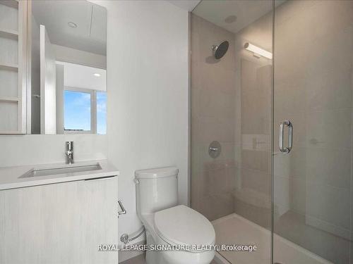 503-1000 Portage Pkwy, Vaughan, ON - Indoor Photo Showing Bathroom