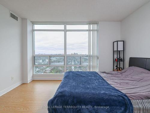2306-35 Bales Ave, Toronto, ON - Indoor Photo Showing Bedroom