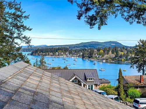 759 Sea Dr, Central Saanich, BC - Outdoor With Body Of Water With View