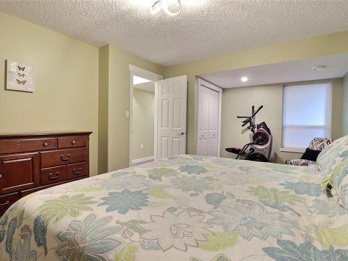 35 Grosskleg Way, Lake Cowichan, BC - Indoor Photo Showing Bedroom