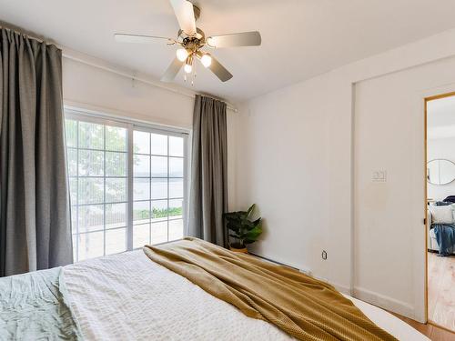 Master bedroom - 436 305E Avenue, Saint-Hippolyte, QC - Indoor Photo Showing Bedroom