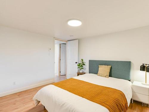 Bedroom - 436 305E Avenue, Saint-Hippolyte, QC - Indoor Photo Showing Bedroom