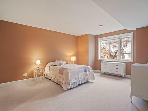 2599 Golf View Crescent, Blind Bay, BC - Indoor Photo Showing Bedroom