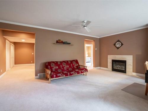 2599 Golf View Crescent, Blind Bay, BC - Indoor Photo Showing Living Room With Fireplace