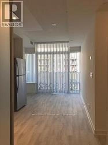 519 - 621 Sheppard Avenue E, Toronto, ON - Indoor Photo Showing Other Room