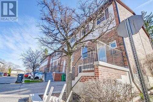26 - 2445 Homelands Drive, Mississauga, ON - Outdoor